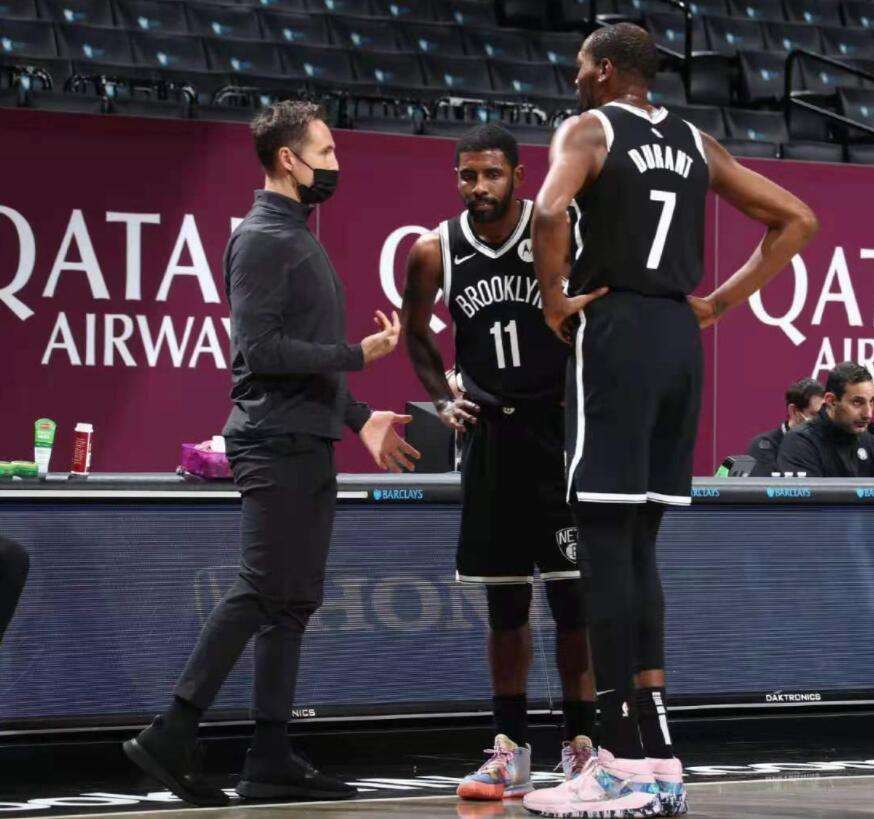 b体育官网- 哈曼替补登场绝杀拯救球队  